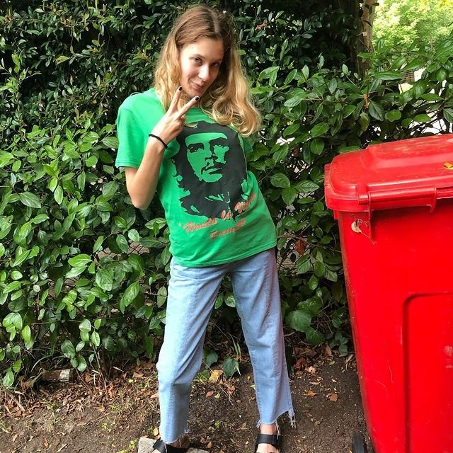 beautifulbrat from Omagh,United Kingdom